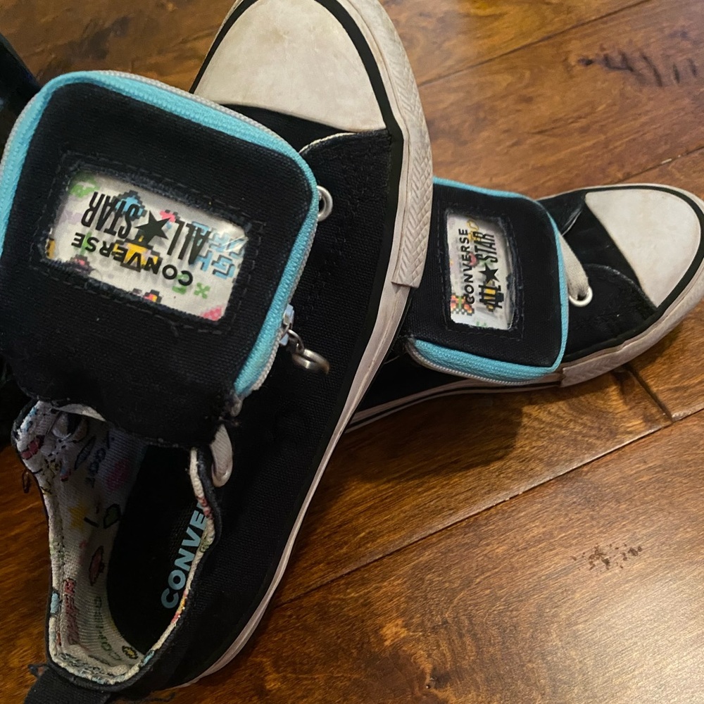 Gamer pouch converse